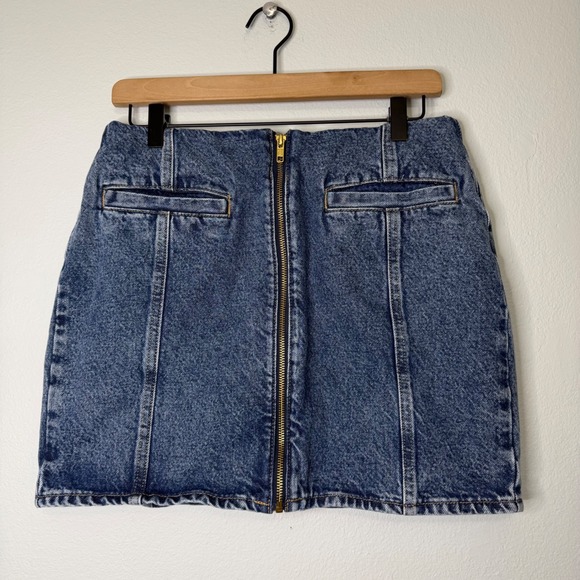 Old Navy Dresses & Skirts - Old Navy - Denim Mini Skirt Front Zipper Medium Wash 100% Cotton Size 6